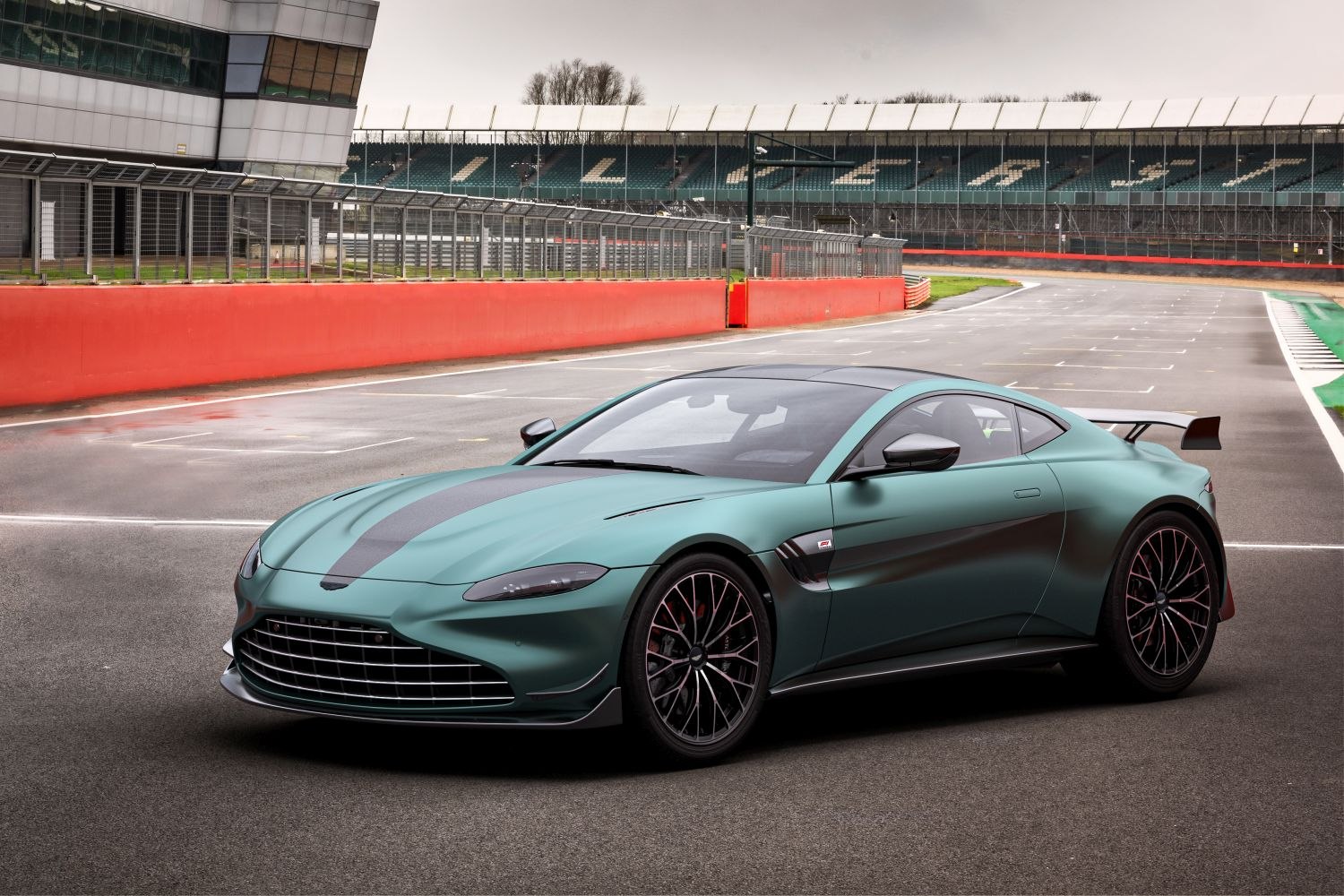 Vantage F1 EDT