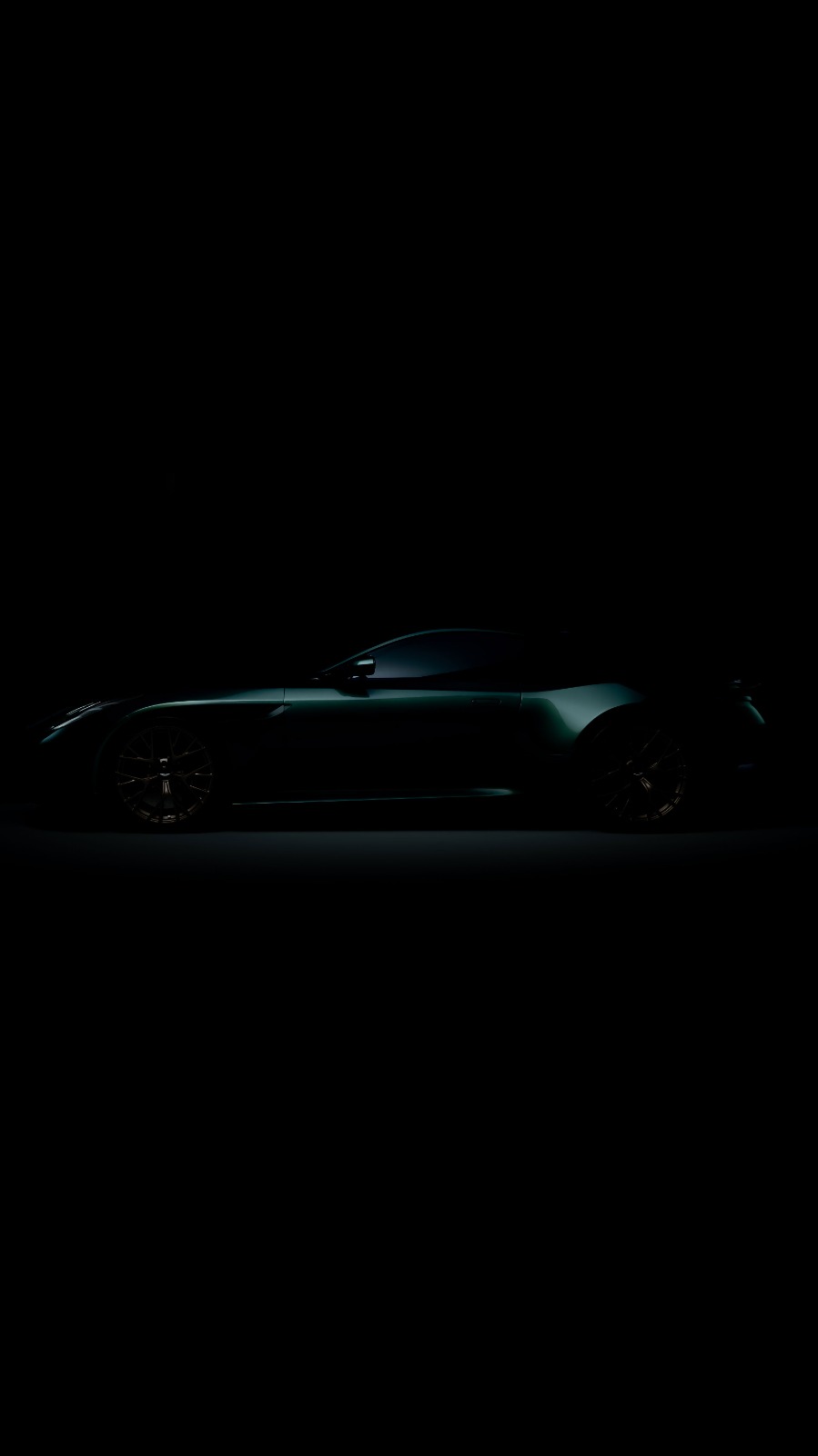 GRAND IS NOT ENOUGH! Aston Martin Yepyeni DB Modelini Sunmaya Hazırlanıyor!